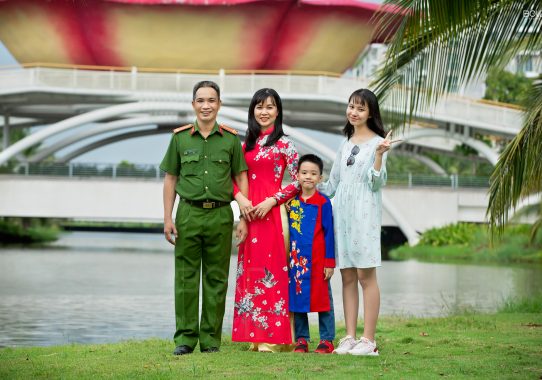 Chụp ảnh gia đình chị Tuyền