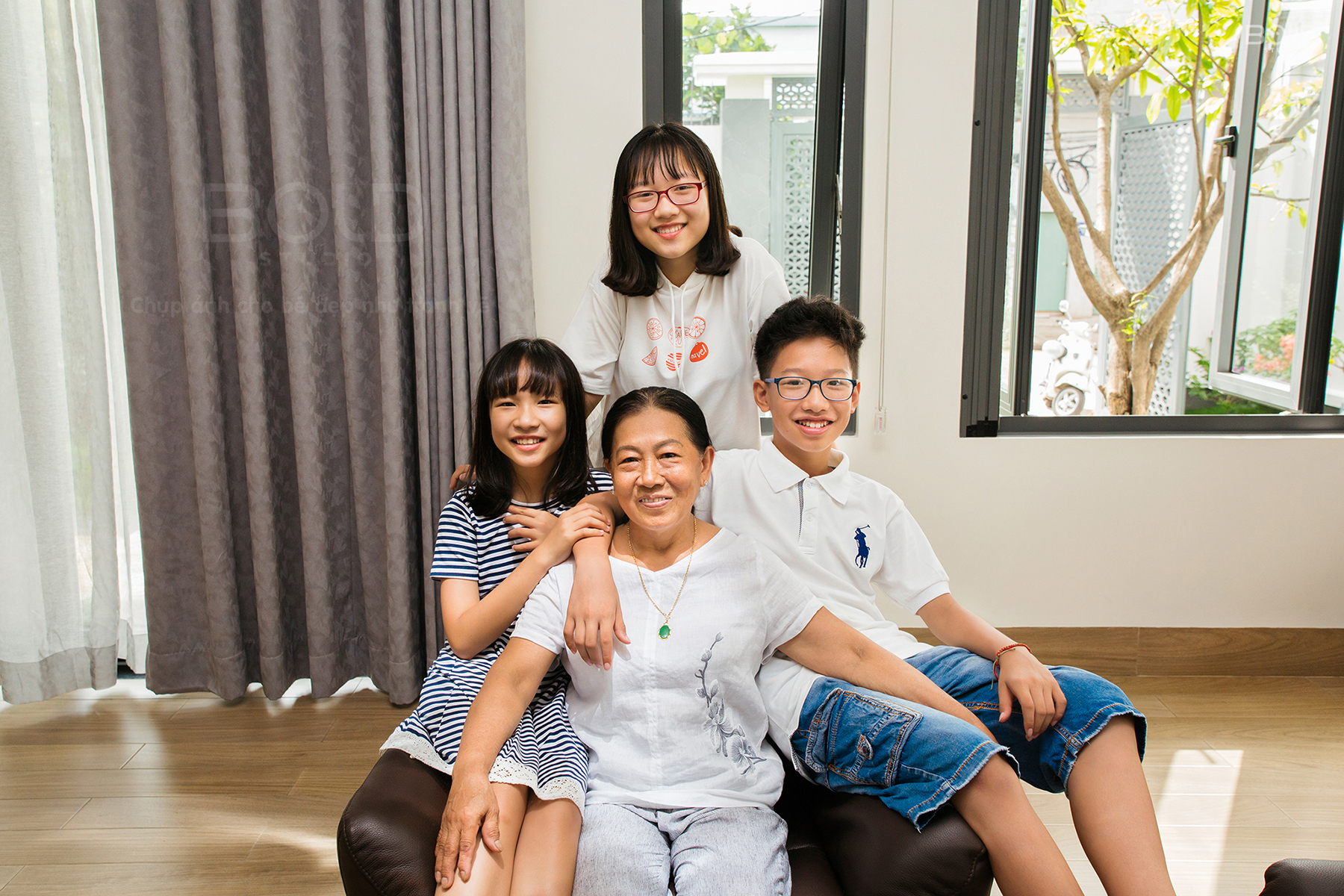 chụp ảnh gia đình tại nhà